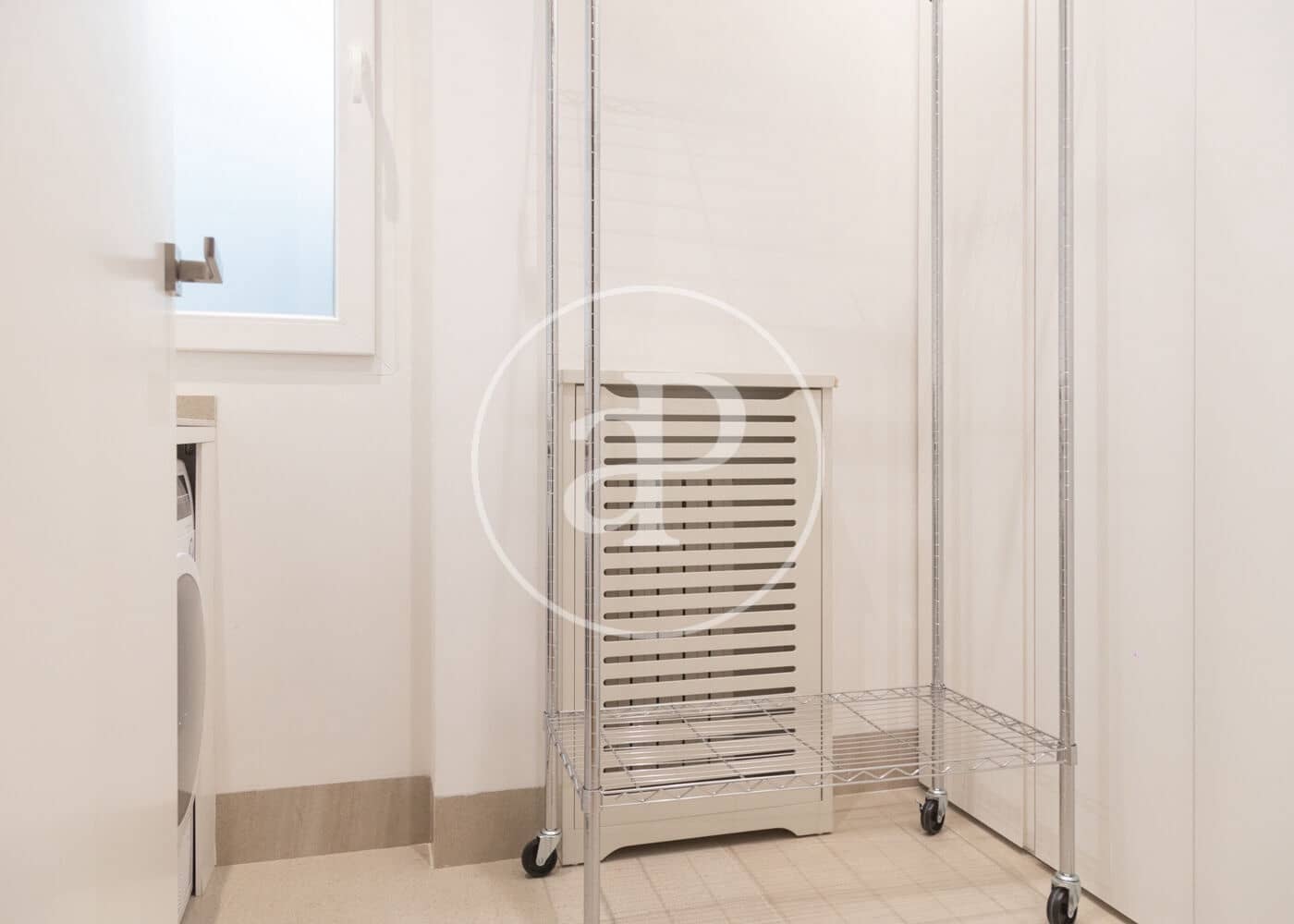 Appartement de 4 chambres à louer à Madrid ville - 14 700 € (Ref: 9966673)