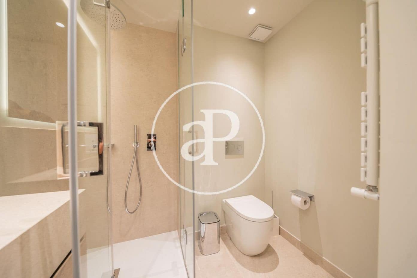 4 camera da letto Appartamento da affittare in Madrid citta con garage - 9.500 € (Rif: 9966674)