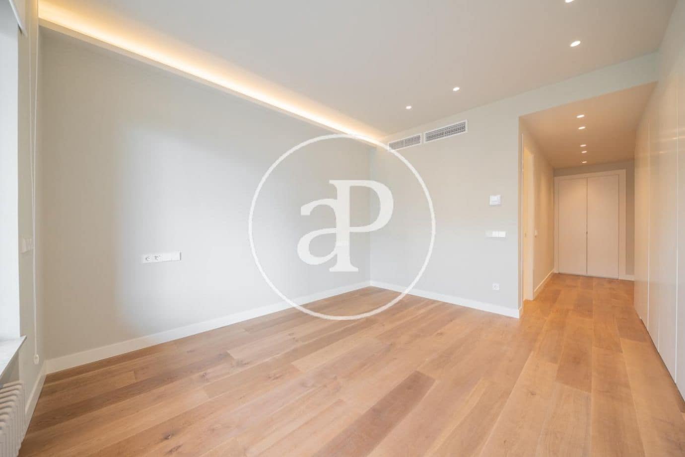 4 camera da letto Appartamento da affittare in Madrid citta con garage - 9.500 € (Rif: 9966674)