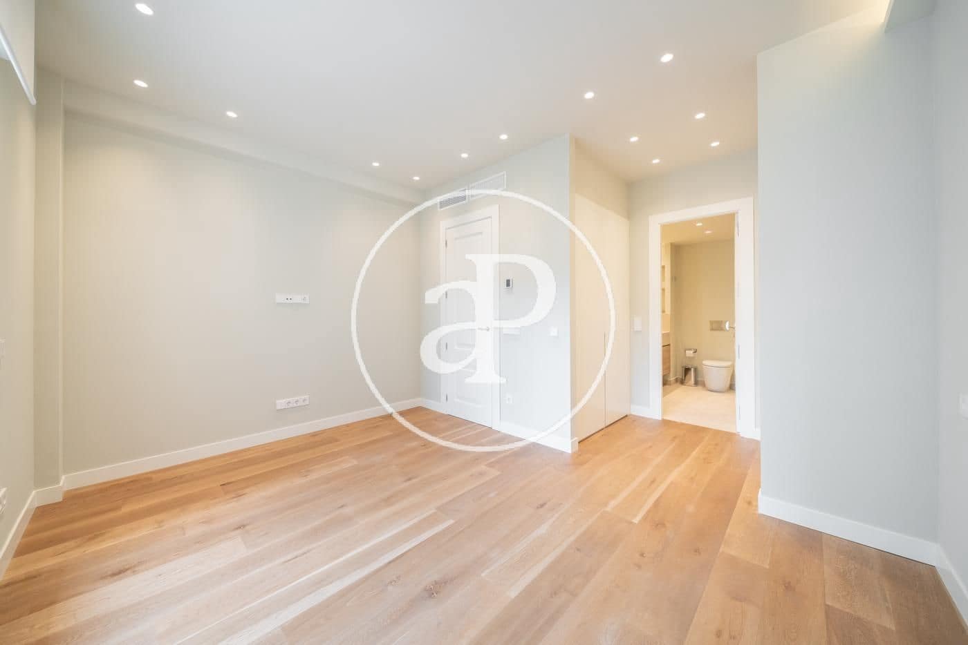 4 camera da letto Appartamento da affittare in Madrid citta con garage - 9.500 € (Rif: 9966674)