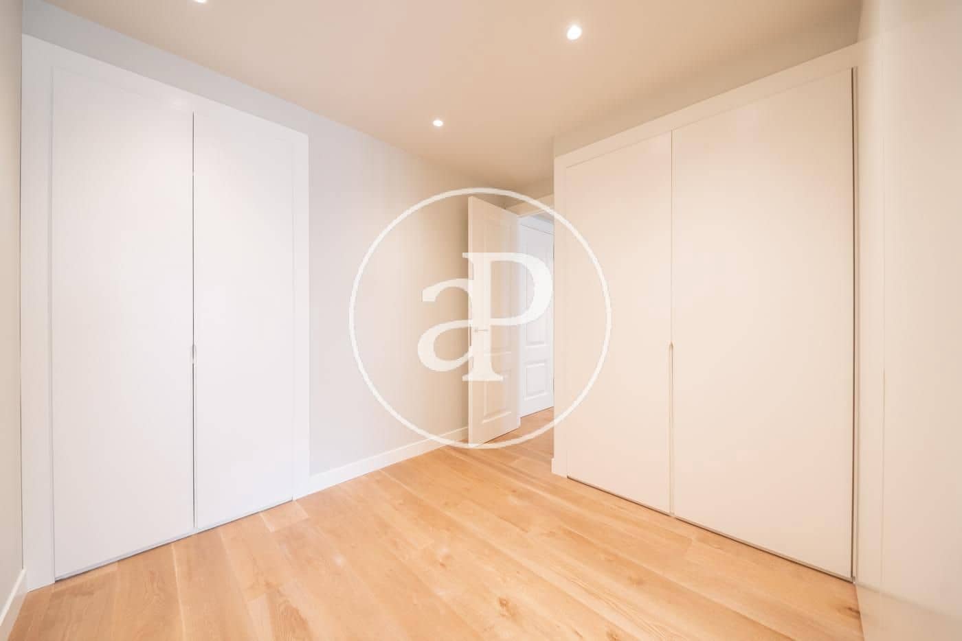 4 camera da letto Appartamento da affittare in Madrid citta con garage - 9.500 € (Rif: 9966674)