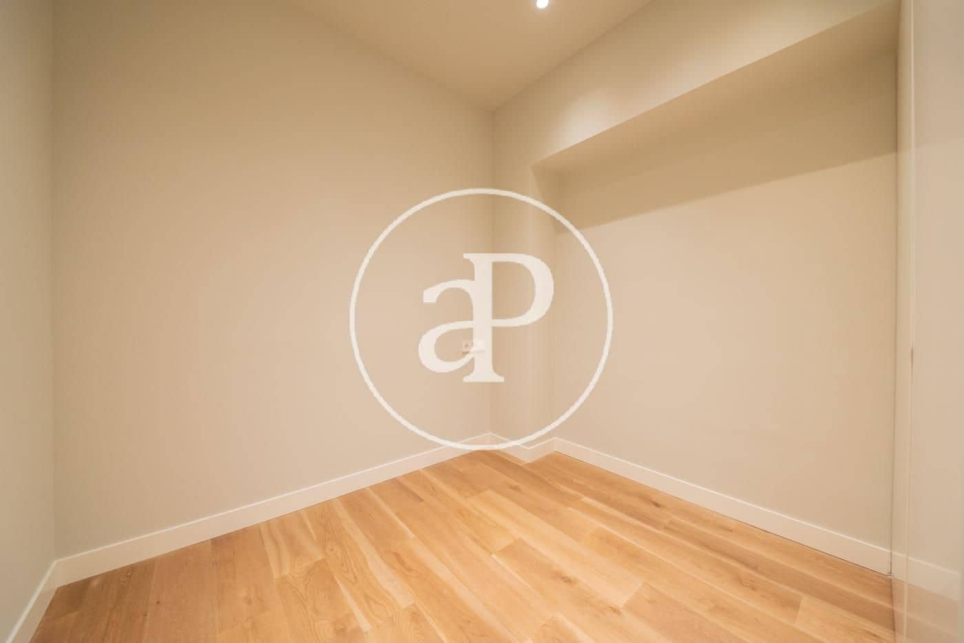 4 camera da letto Appartamento da affittare in Madrid citta con garage - 9.500 € (Rif: 9966674)