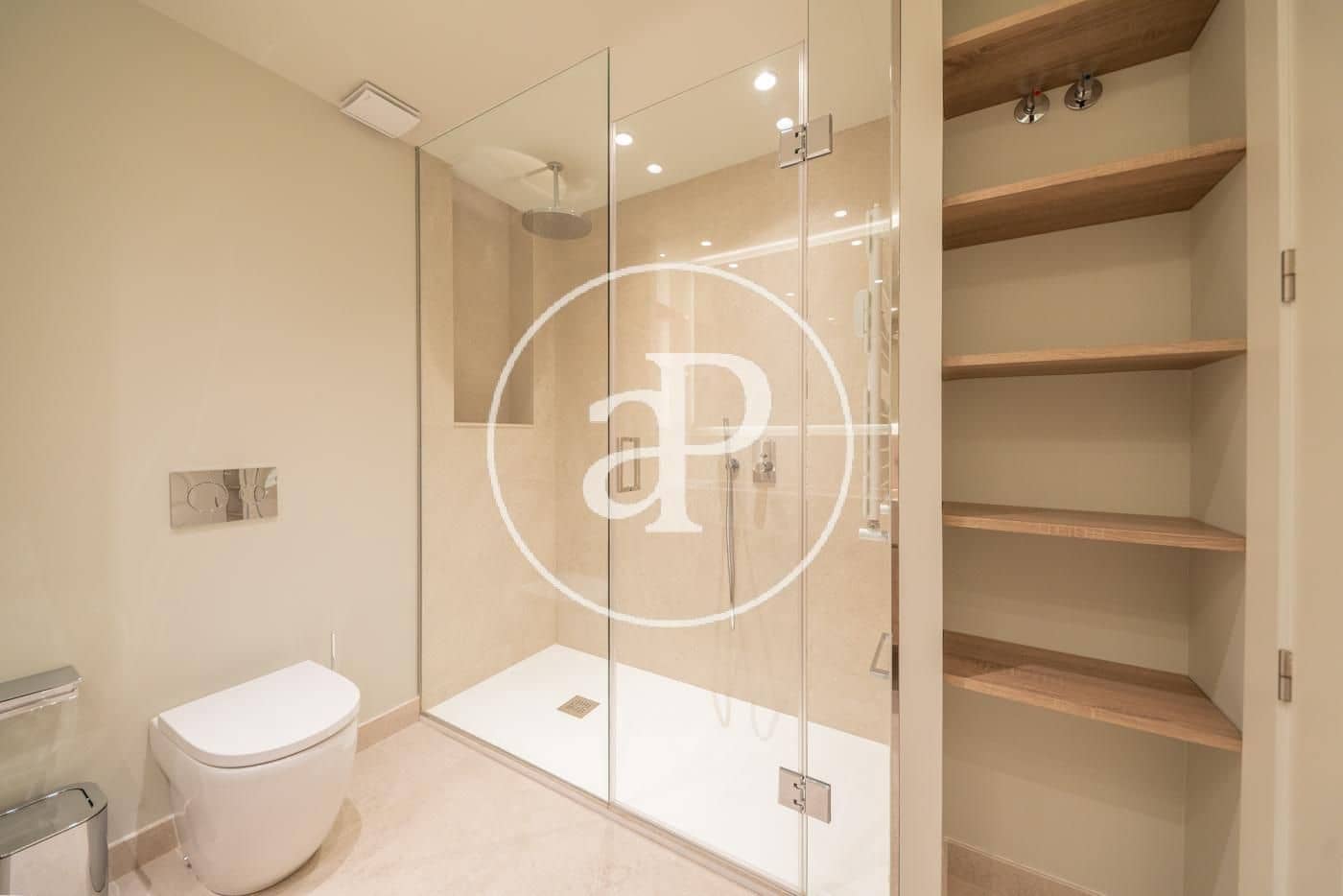 4 camera da letto Appartamento da affittare in Madrid citta con garage - 9.500 € (Rif: 9966674)