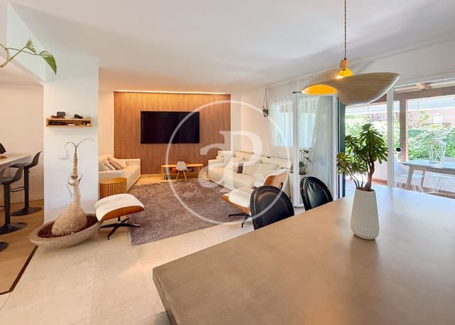 4 makuuhuone Huvila myytävänä paikassa San Sebastián de los Reyes mukana uima-altaan - 840 000 € (Ref: 9970616)