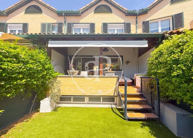 4 makuuhuone Huvila myytävänä paikassa San Sebastián de los Reyes mukana uima-altaan - 840 000 € (Ref: 9970616)