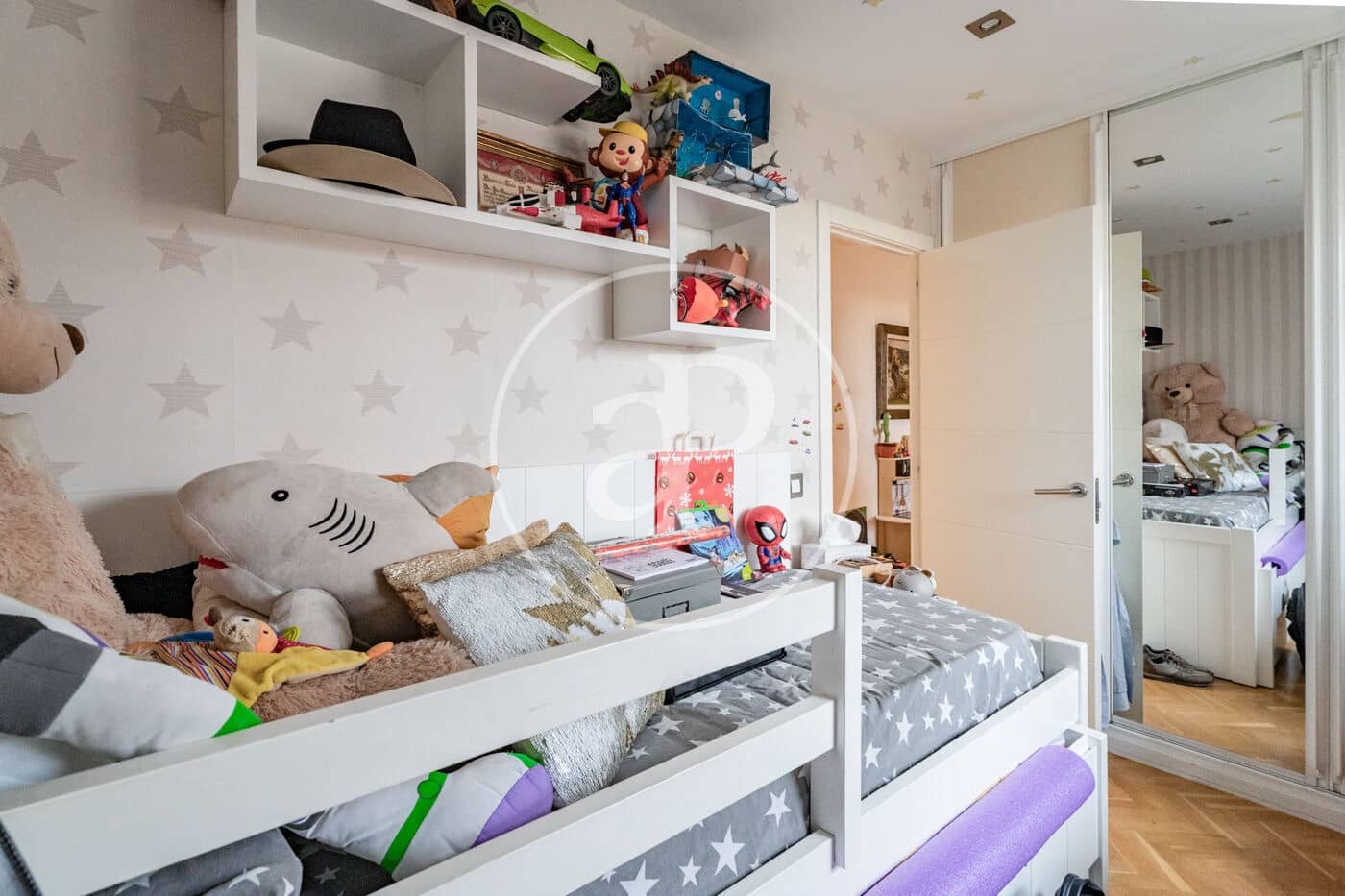 2 makuuhuone Kattohuoneisto vuokrattavana paikassa Madrid kaupunki mukana uima-altaan 
autotalli - 2 000 € (Ref: 9970617)