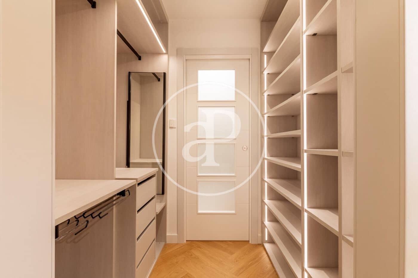 1 slaapkamer Appartement te koop in Madrid stad met zwembad - € 850.000 (Ref: 9970618)