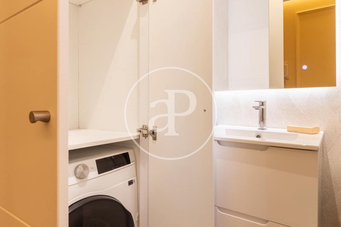 1 slaapkamer Appartement te koop in Madrid stad met zwembad - € 850.000 (Ref: 9970618)