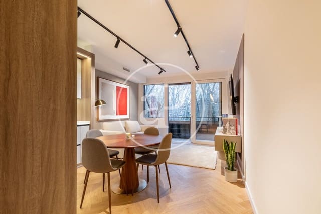 1 soveværelse Lejlighed til salg i Jerónimos, Madrid by med swimmingpool - € 850.000 (Ref: 9970618)