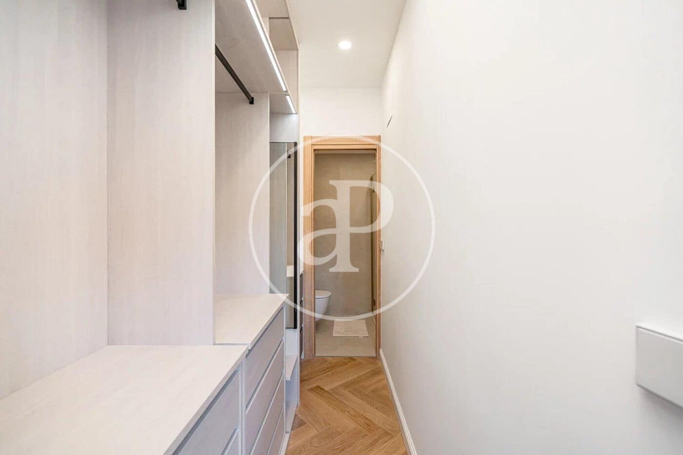 2 bedroom Apartment for sale in Madrid city - € 995,000 (Ref: 9970619)