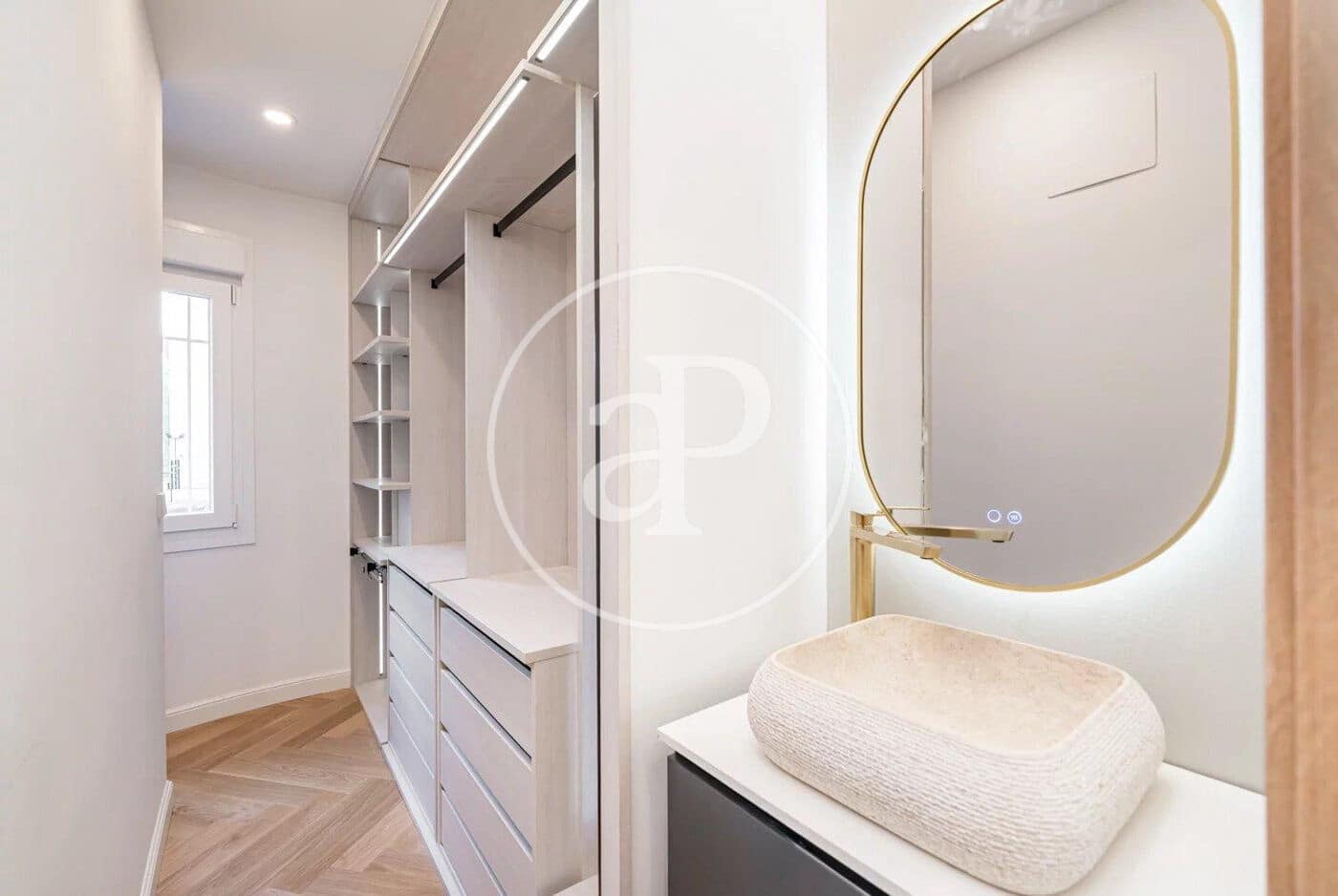 2 bedroom Apartment for sale in Madrid city - € 995,000 (Ref: 9970619)