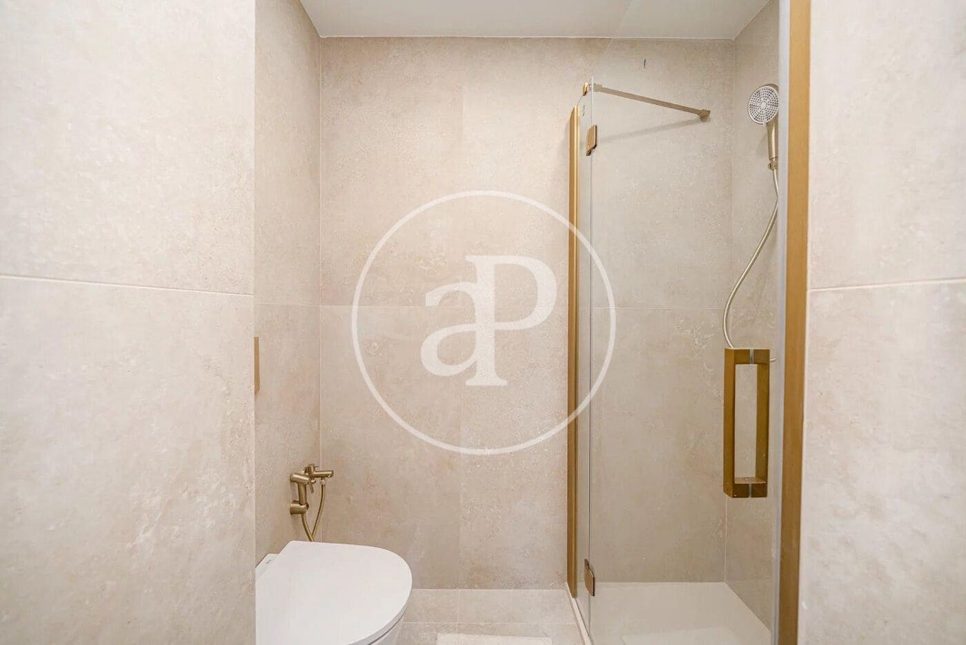 2 bedroom Apartment for sale in Madrid city - € 995,000 (Ref: 9970619)