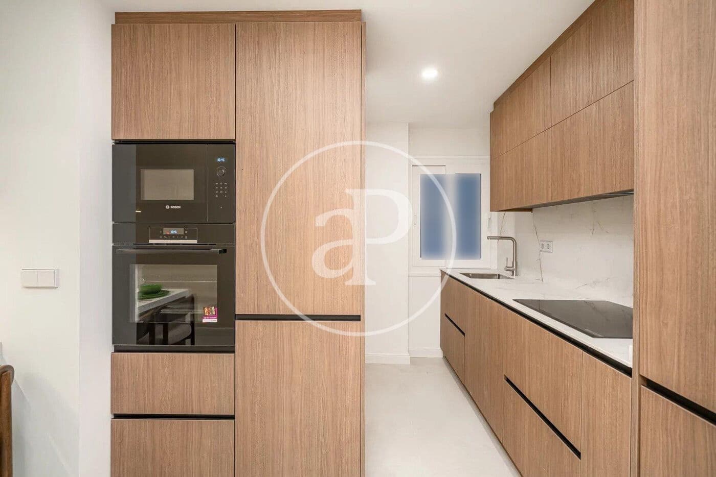 2 makuuhuone Huoneisto myytävänä paikassa Madrid kaupunki - 995 000 € (Ref: 9970619)