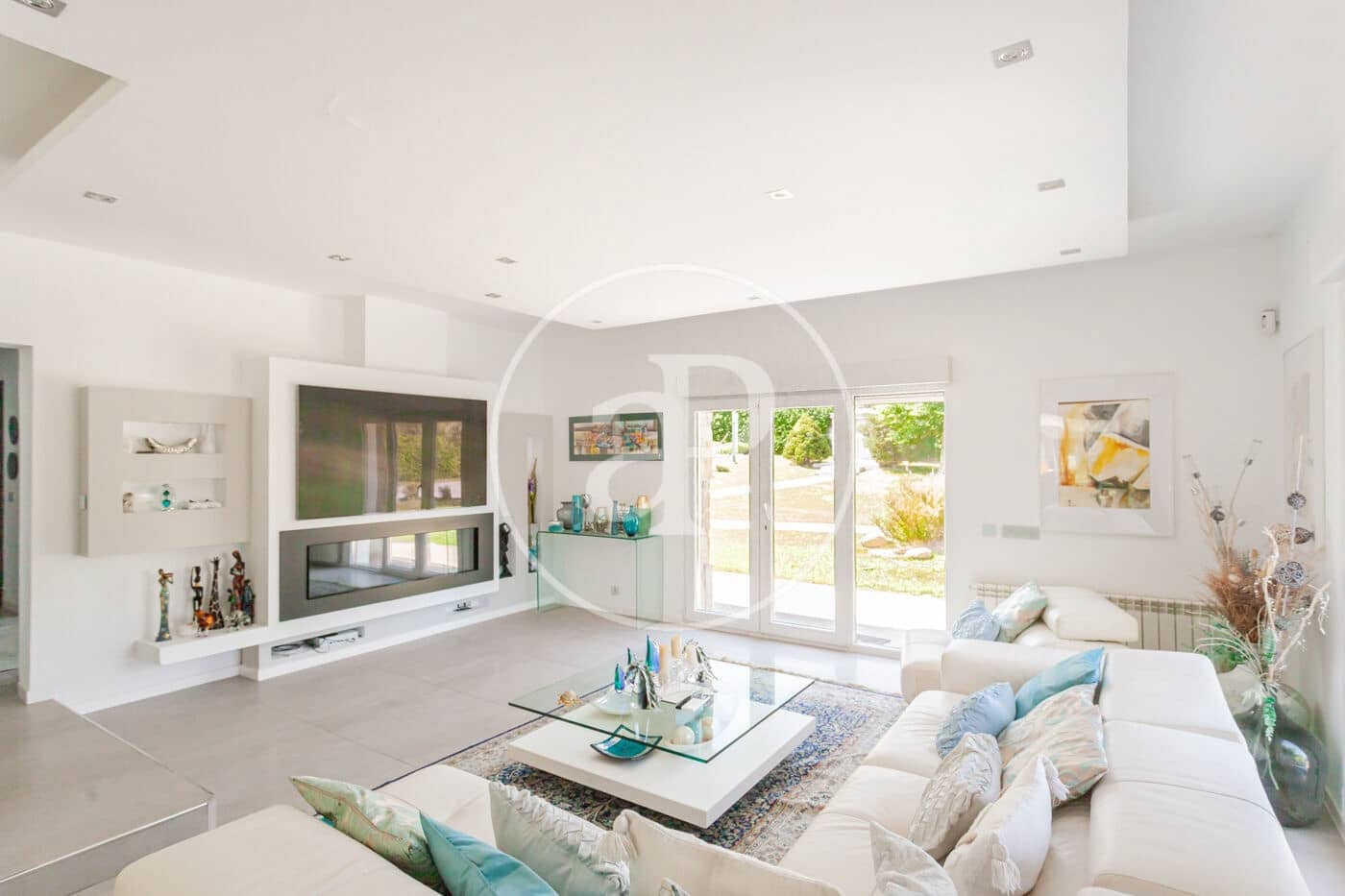 5 bedroom Villa for sale in Las Rozas de Madrid - € 2,375,000 (Ref: 9973332)