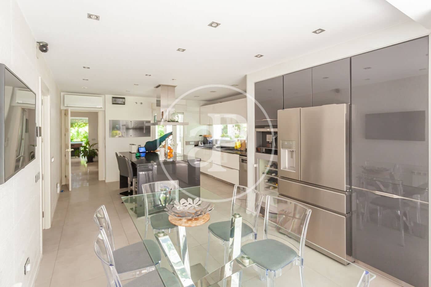5 bedroom Villa for sale in Las Rozas de Madrid - € 2,375,000 (Ref: 9973332)