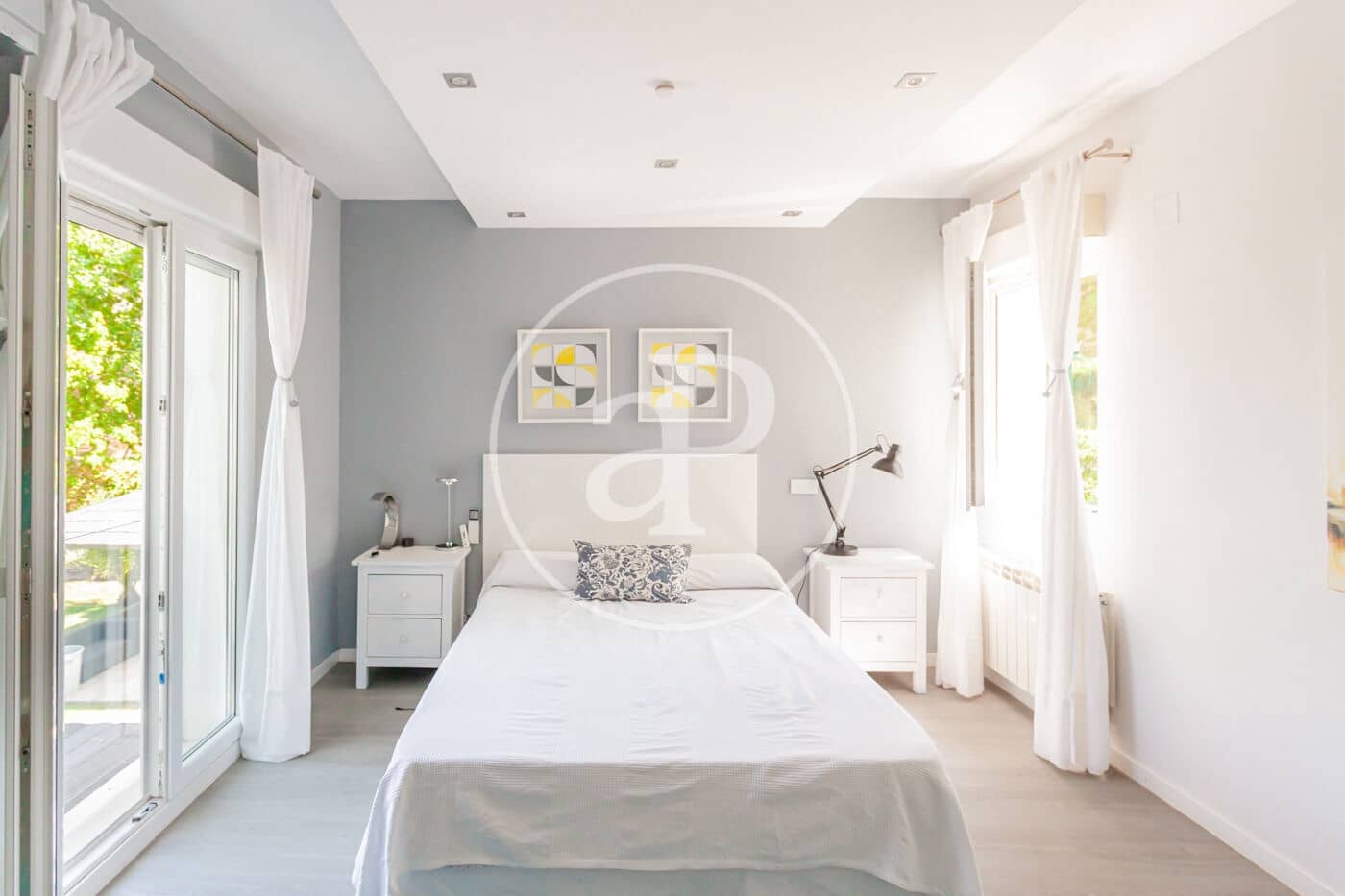 5 bedroom Villa for sale in Las Rozas de Madrid - € 2,375,000 (Ref: 9973332)