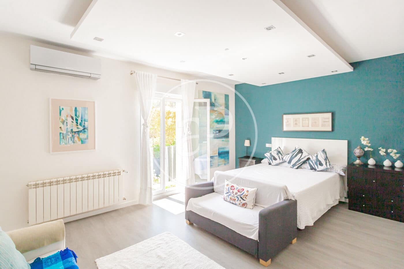 5 bedroom Villa for sale in Las Rozas de Madrid - € 2,375,000 (Ref: 9973332)