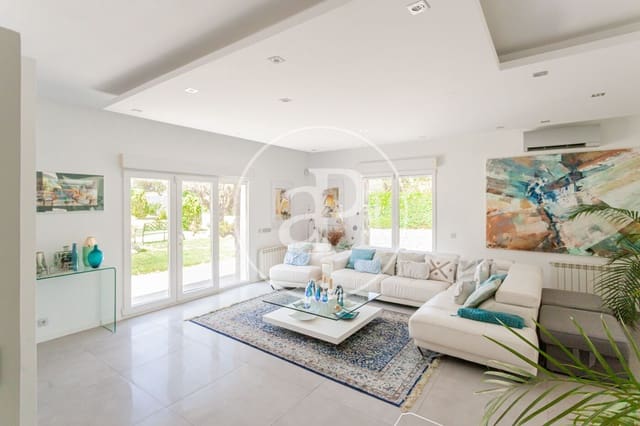 5 soverom Villa til salgs i Las Rozas de Madrid - € 2 375 000 (Ref: 9973332)