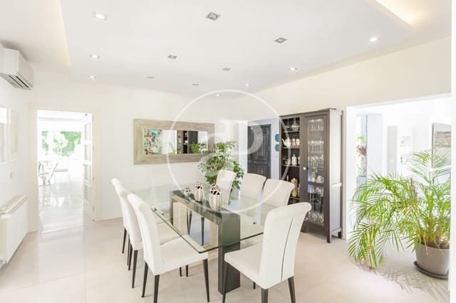 5 soverom Villa til salgs i Las Rozas de Madrid - € 2 375 000 (Ref: 9973332)