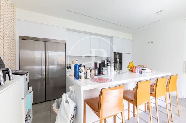 Chalet de 5 habitaciones en La Moraleja, Alcobendas en venta con piscina - 2.100.000 € (Ref: 9973333)