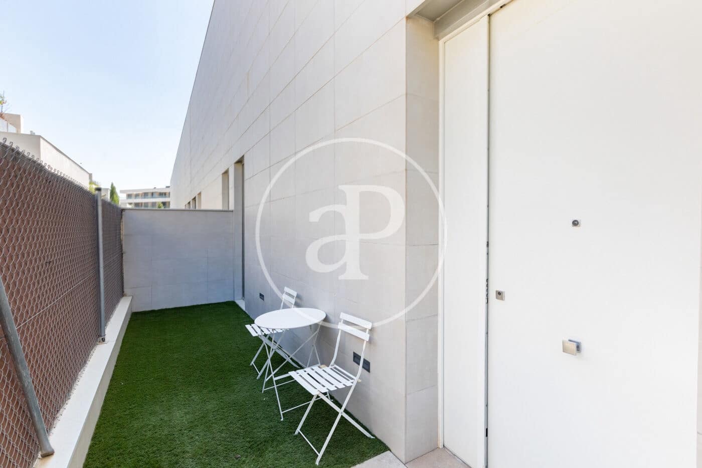 5 bedroom Villa for sale in La Moraleja with pool - € 2,100,000 (Ref: 9973333)