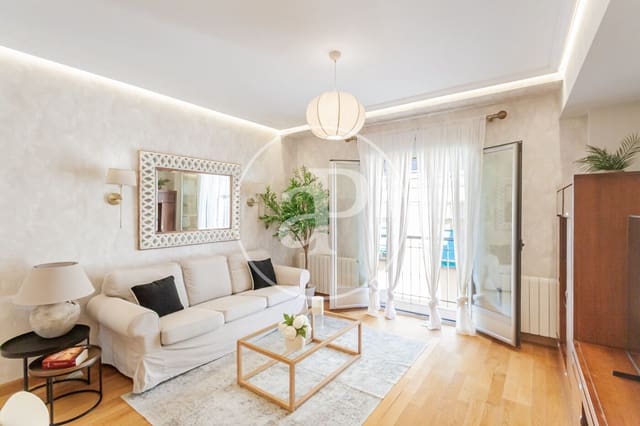 2 soveværelse Lejlighed til leje i Rios Rosas, Madrid by - € 2.500 (Ref: 9975450)
