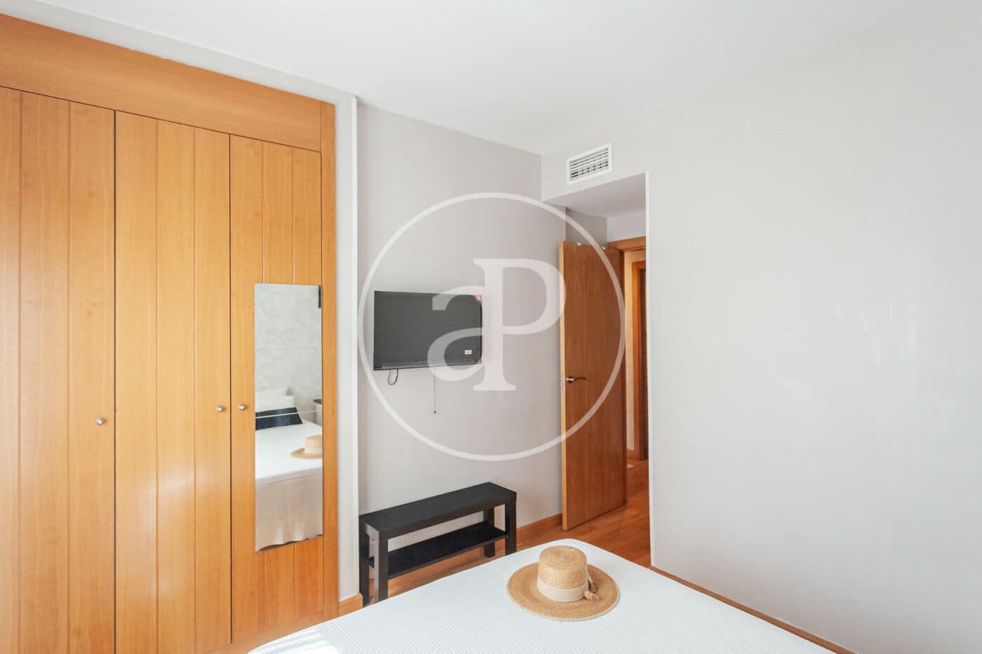 2 slaapkamer Appartement te huur in Madrid stad - € 2.500 (Ref: 9975450)
