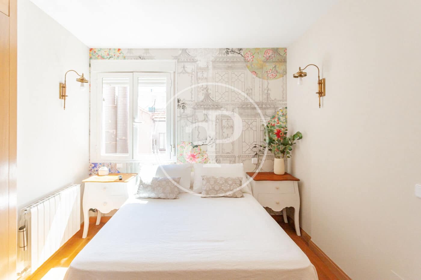 2 slaapkamer Appartement te huur in Madrid stad - € 2.500 (Ref: 9975450)