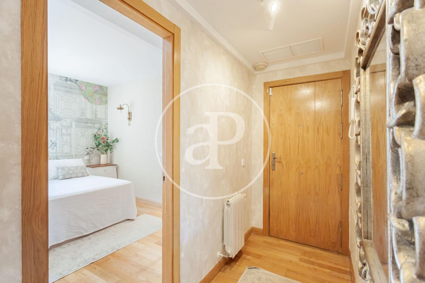 2 slaapkamer Appartement te huur in Madrid stad - € 2.500 (Ref: 9975450)