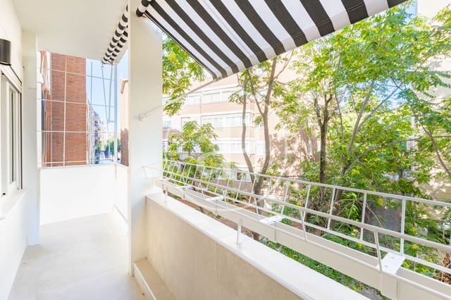 3 soveværelse Lejlighed til leje i El Viso, Madrid by - € 3.300 (Ref: 9975451)