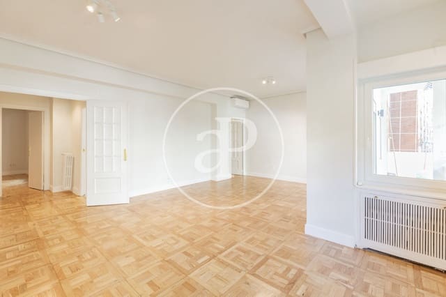 3 soveværelse Lejlighed til leje i El Viso, Madrid by - € 3.300 (Ref: 9975451)