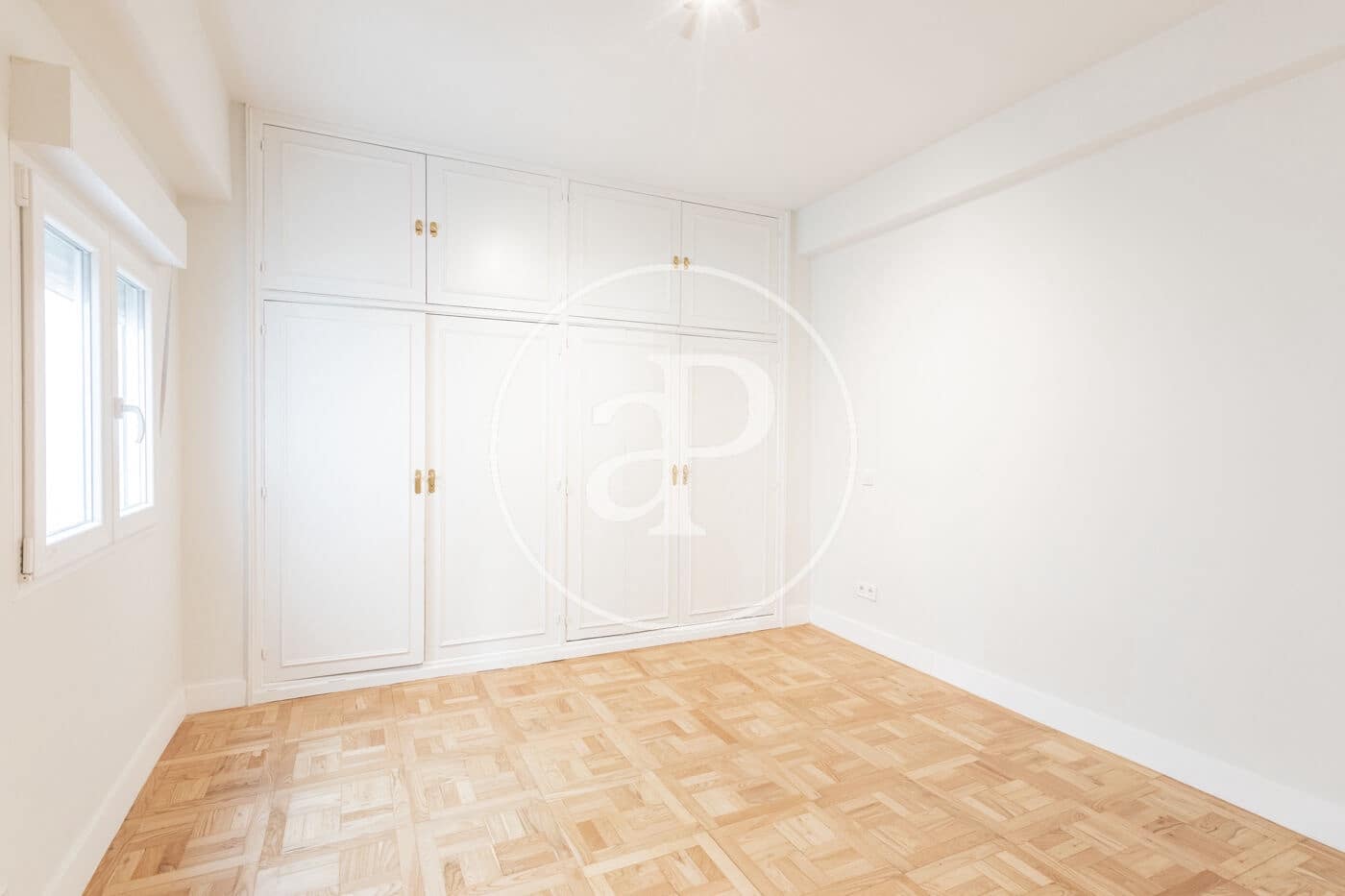 3 soveværelse Lejlighed til leje i Madrid by - € 3.300 (Ref: 9975451)