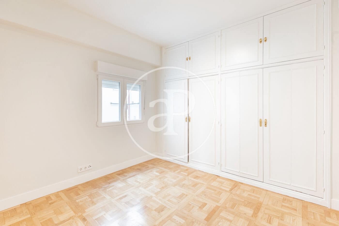3 soveværelse Lejlighed til leje i Madrid by - € 3.300 (Ref: 9975451)
