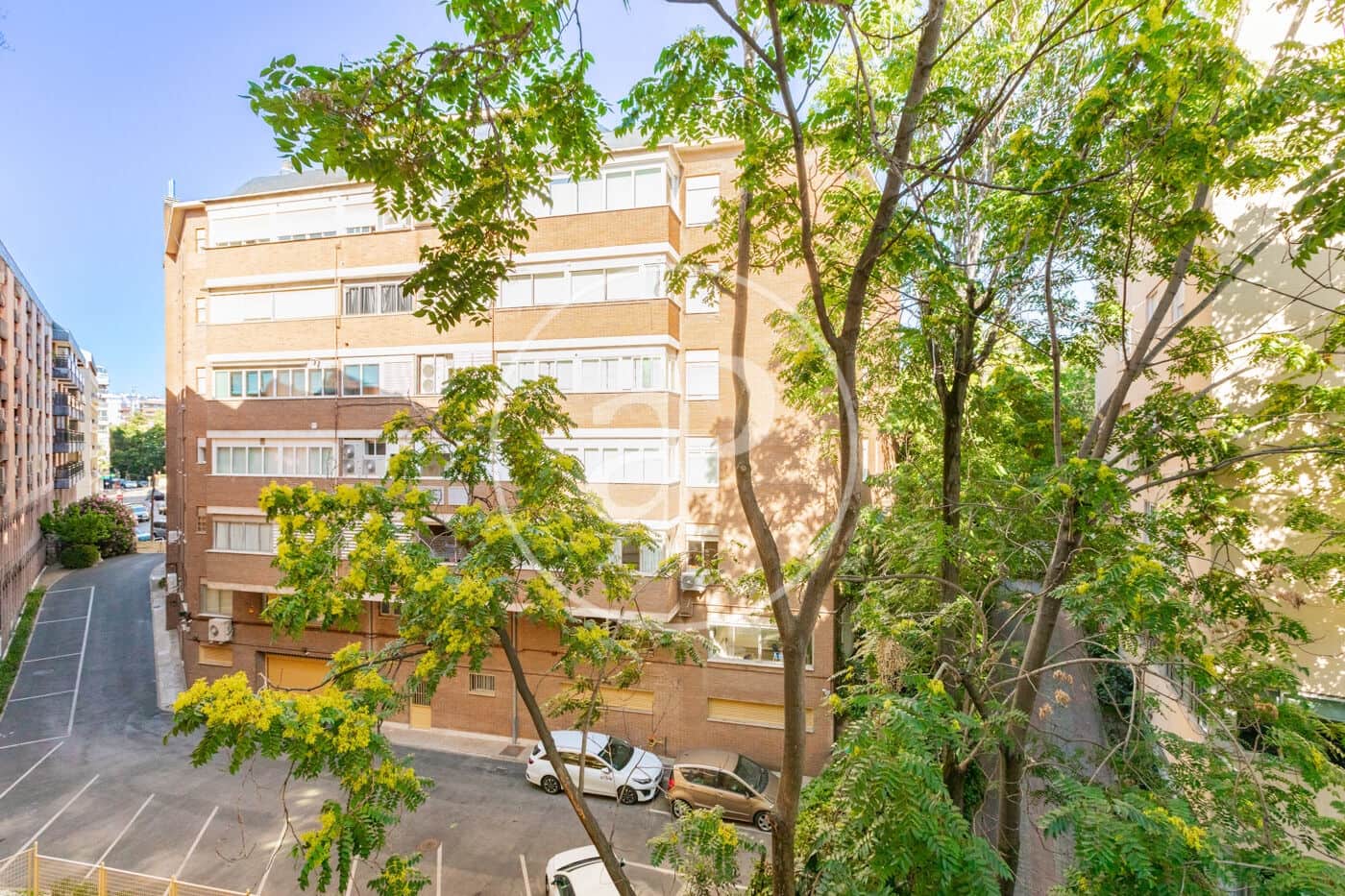 3 soveværelse Lejlighed til leje i Madrid by - € 3.300 (Ref: 9975451)