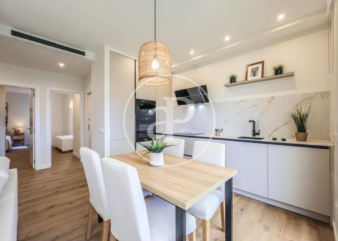 2 soveværelse Penthouse til salg i Madrid by med swimmingpool - € 985.000 (Ref: 9975452)