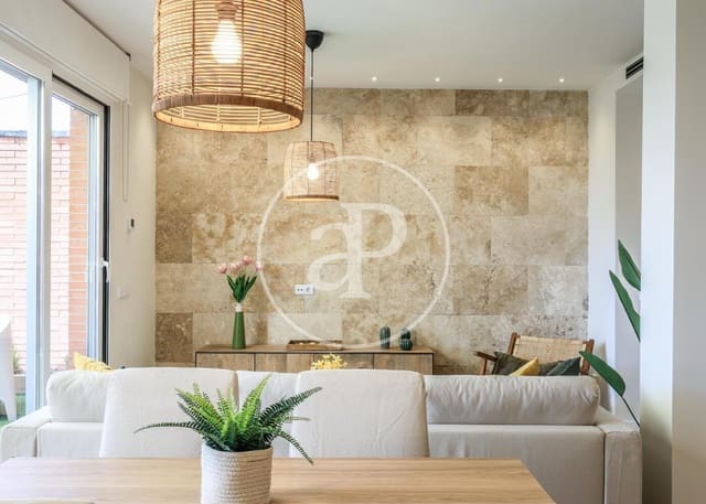 2 slaapkamer Penthouse te koop in Castillejos, Madrid stad met zwembad - € 985.000 (Ref: 9975452)