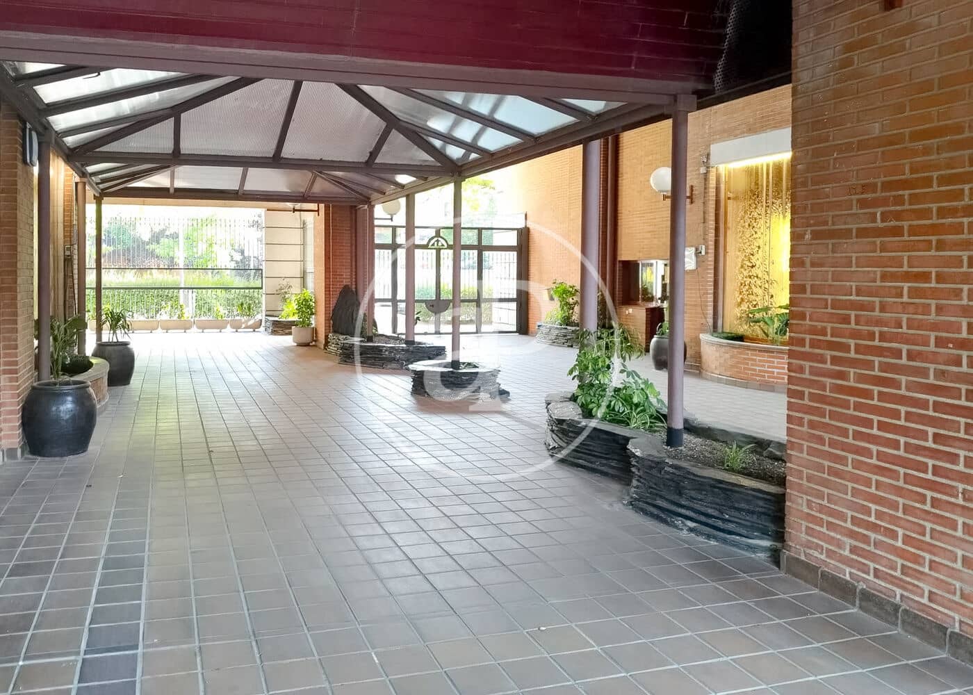 2 bedroom Apartment for sale in Madrid city with pool - € 680,000 (Ref: 9975453)