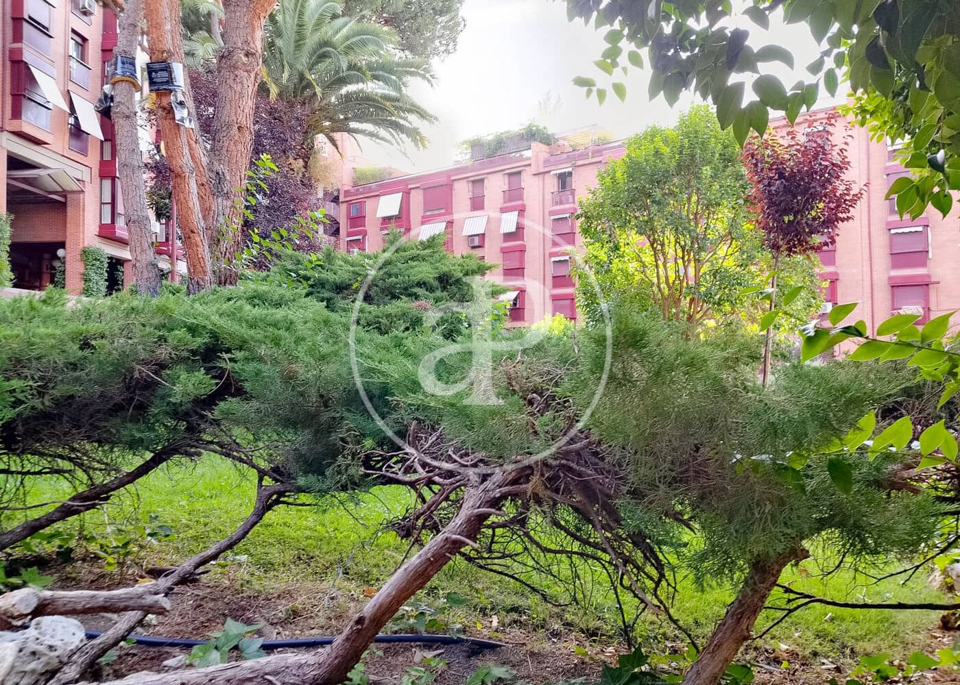 2 bedroom Apartment for sale in Madrid city with pool - € 680,000 (Ref: 9975453)
