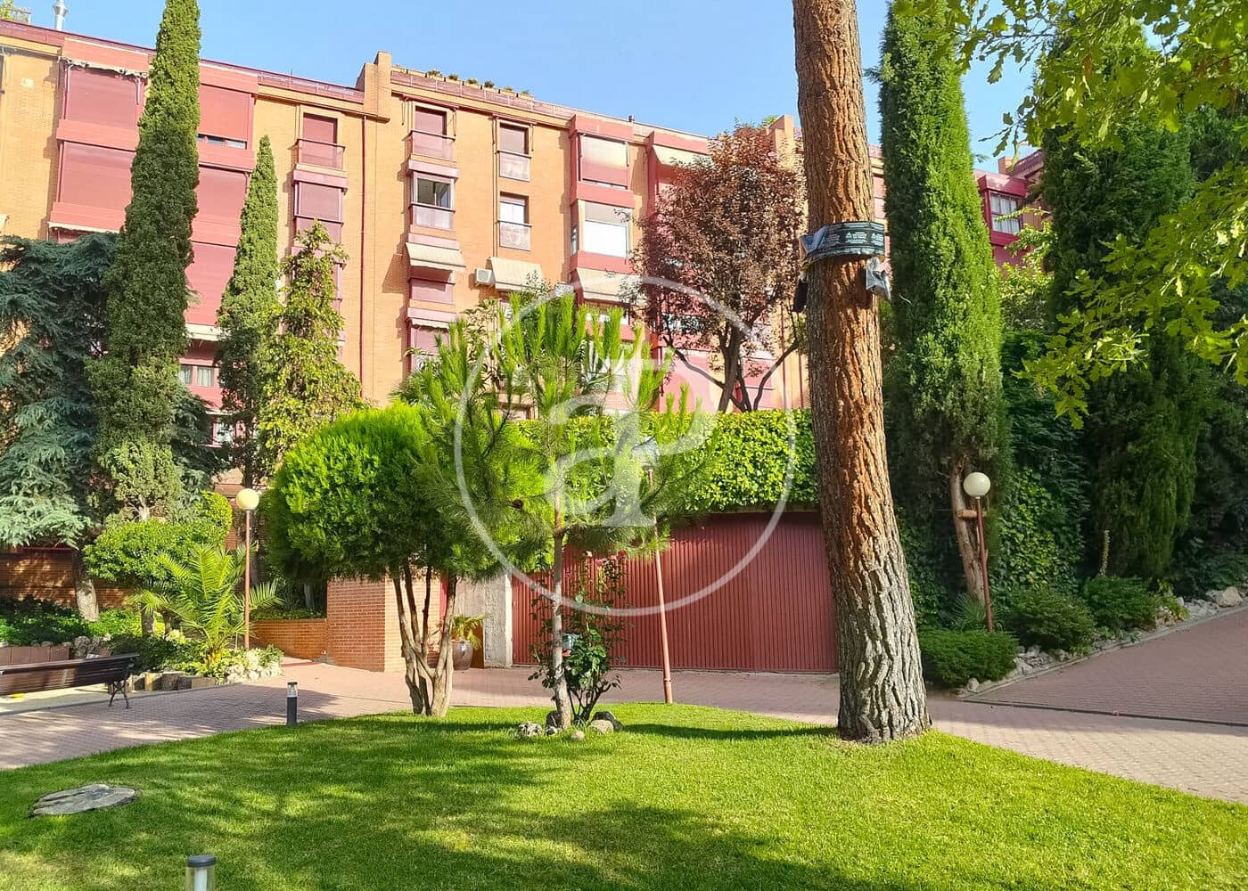 2 bedroom Apartment for sale in Madrid city with pool - € 680,000 (Ref: 9975453)