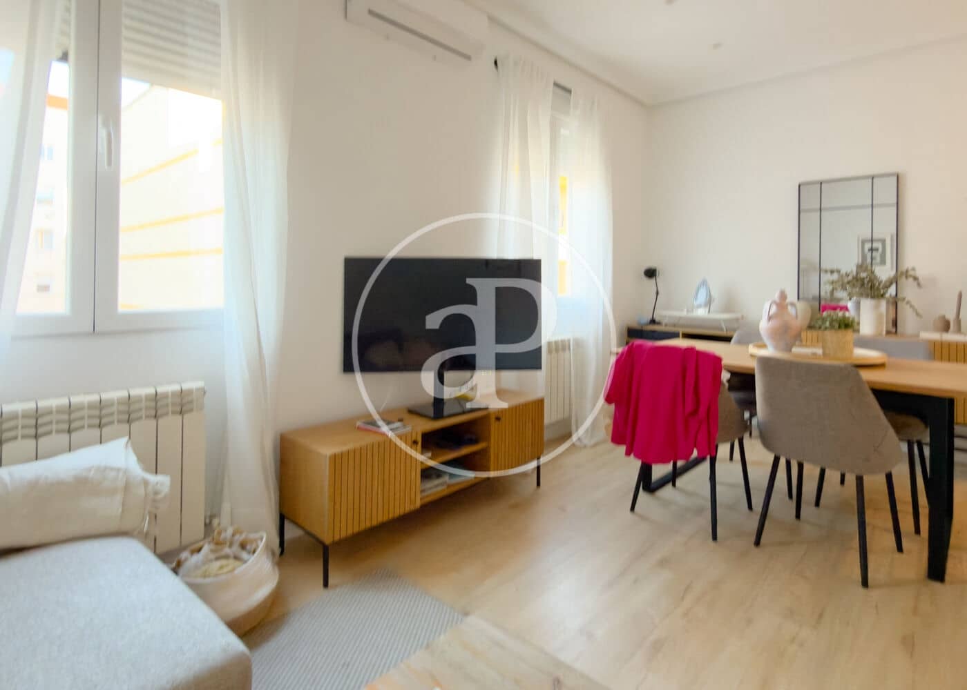 2 soveværelse Lejlighed til leje i Madrid by - € 3.000 (Ref: 9975454)