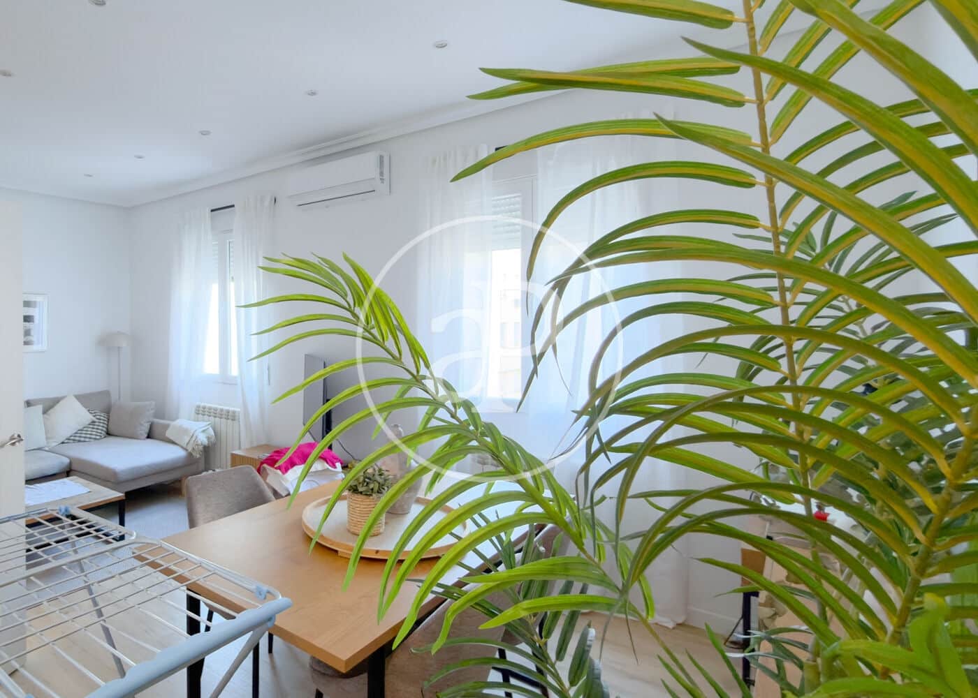 2 soveværelse Lejlighed til leje i Madrid by - € 3.000 (Ref: 9975454)