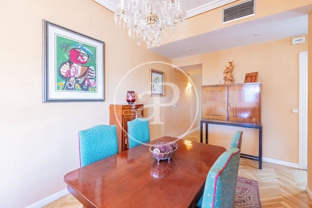 3 soveværelse Lejlighed til salg i Castellana, Madrid by - € 2.200.000 (Ref: 9975455)