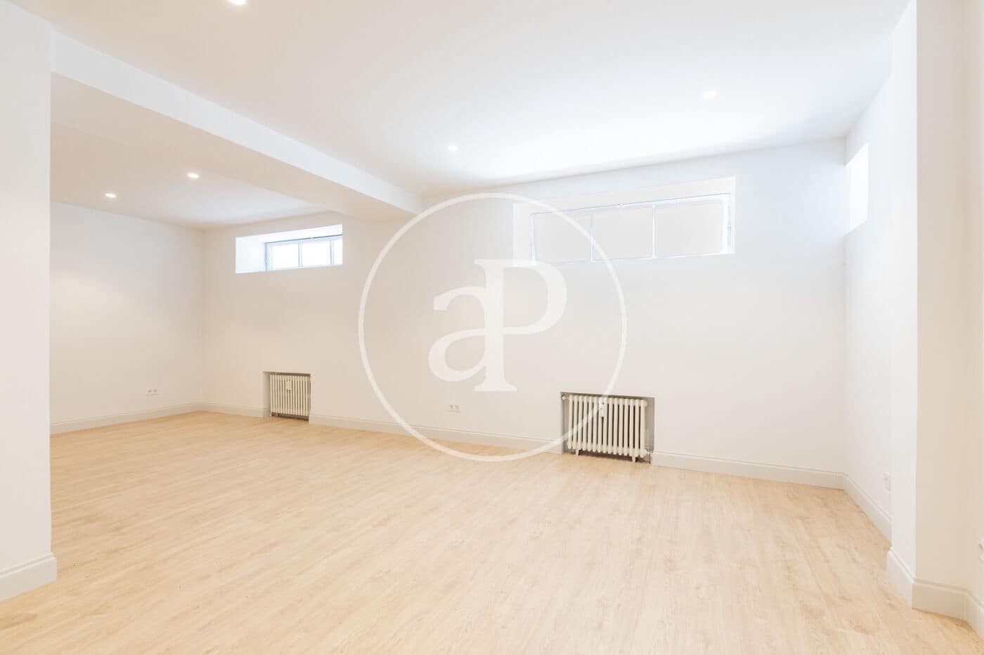Apartamento de 3 habitaciones en Madrid ciudad en venta - 1.560.000 € (Ref: 9975456)