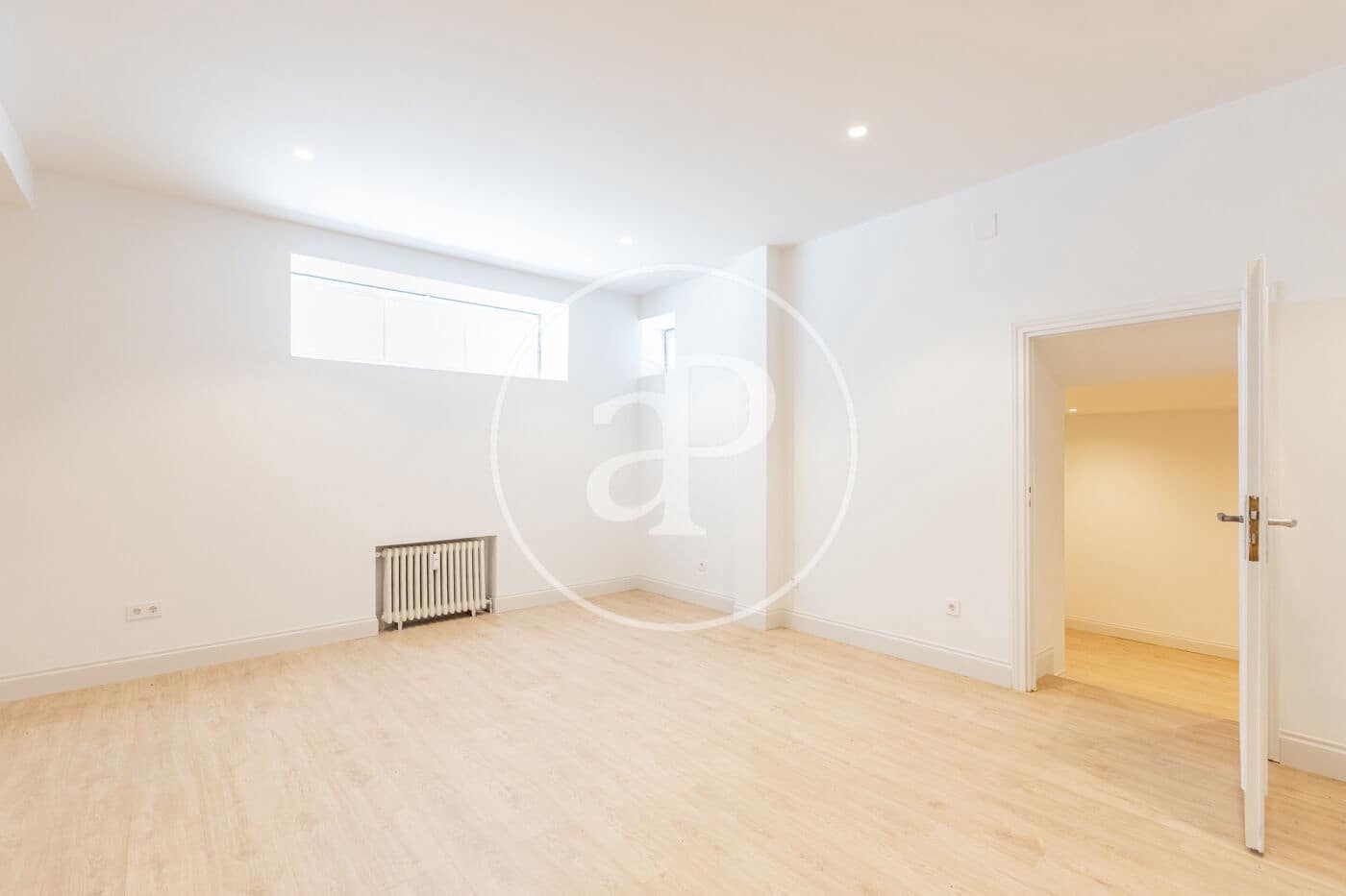 Apartamento de 3 habitaciones en Madrid ciudad en venta - 1.560.000 € (Ref: 9975456)