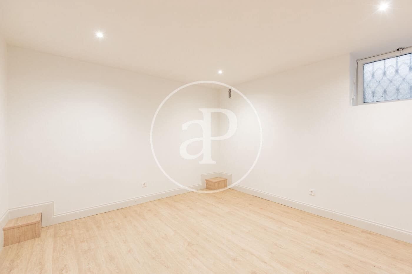 Apartamento de 3 habitaciones en Madrid ciudad en venta - 1.560.000 € (Ref: 9975456)