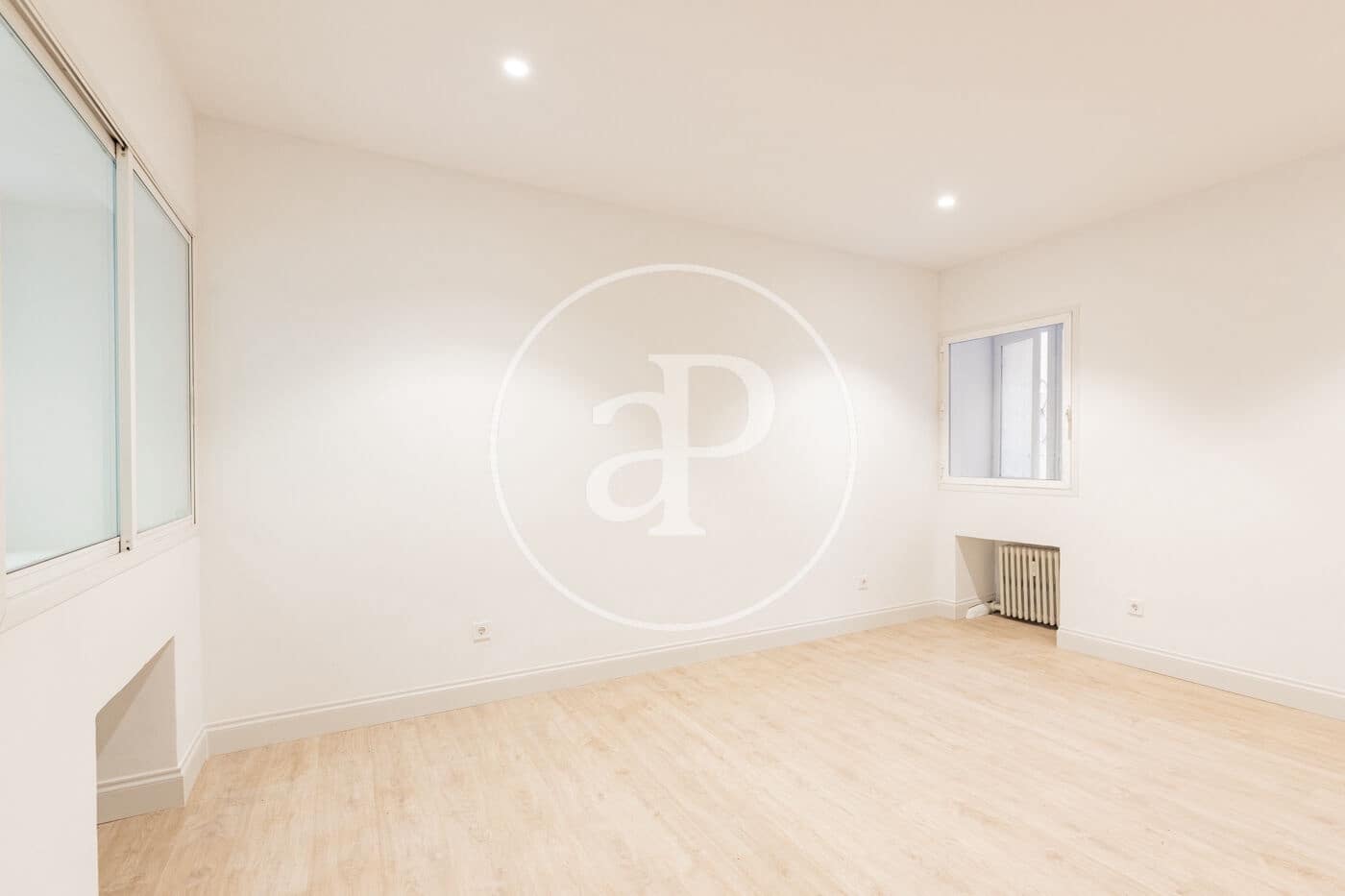 Apartamento de 3 habitaciones en Madrid ciudad en venta - 1.560.000 € (Ref: 9975456)