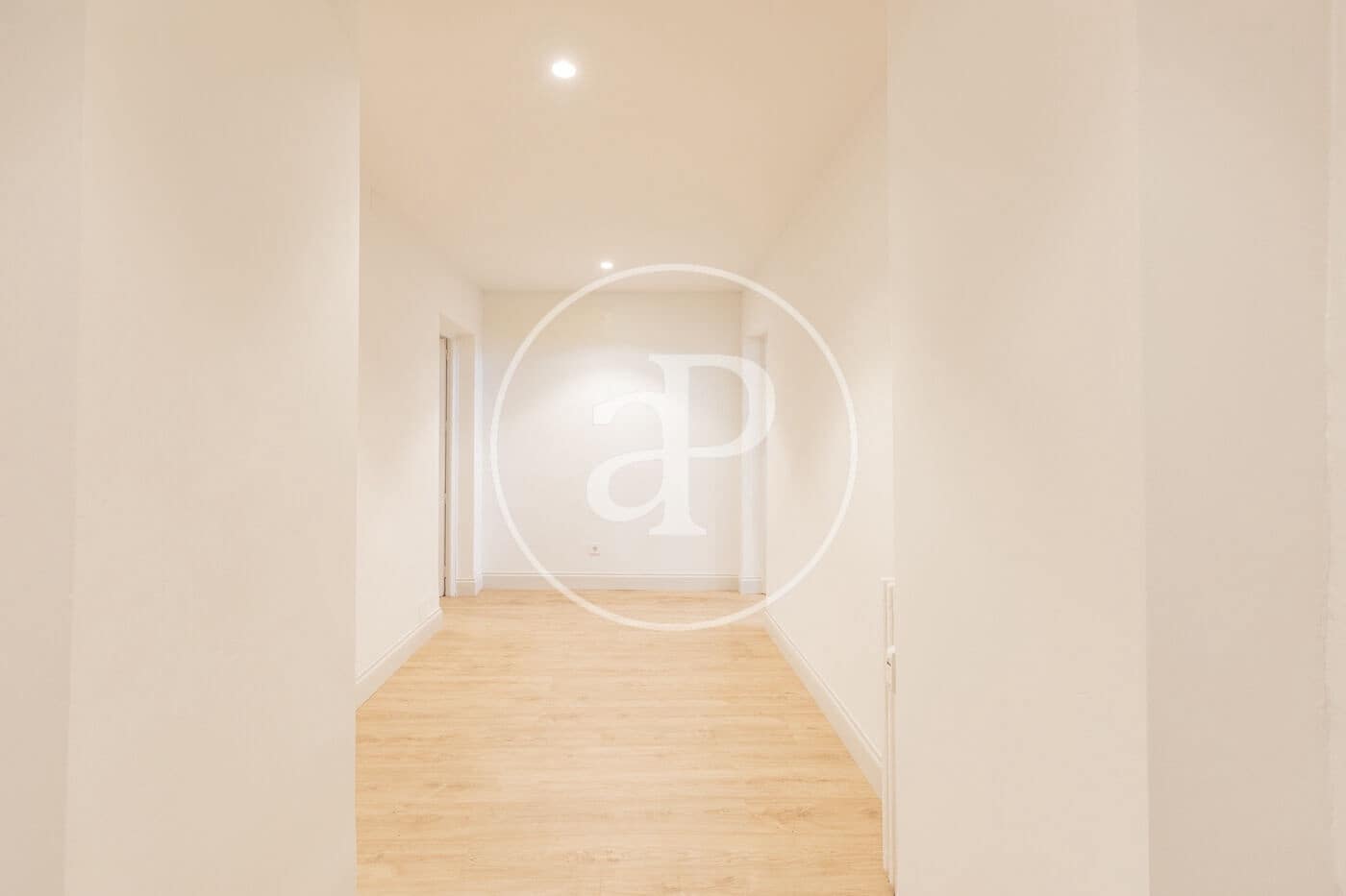 Apartamento de 3 habitaciones en Madrid ciudad en venta - 1.560.000 € (Ref: 9975456)