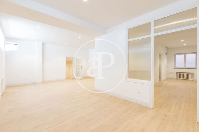 Apartamento de 3 habitaciones en Castellana, Madrid ciudad en venta - 1.560.000 € (Ref: 9975456)