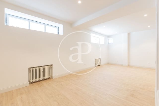 Apartamento de 3 habitaciones en Castellana, Madrid ciudad en venta - 1.560.000 € (Ref: 9975456)
