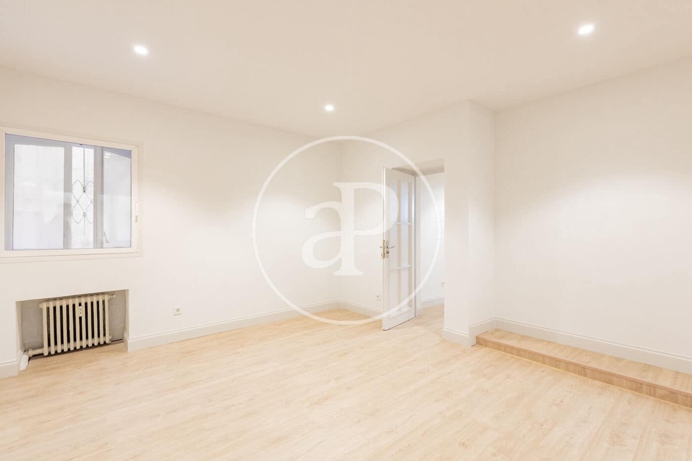 Apartamento de 3 habitaciones en Madrid ciudad en venta - 1.560.000 € (Ref: 9975456)